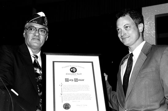 1994 – Gary Sinise awarded